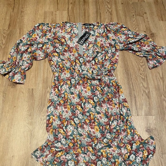 Spring dress - Picture 1 of 3
